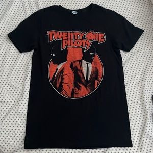 Twenty One Pilots tee